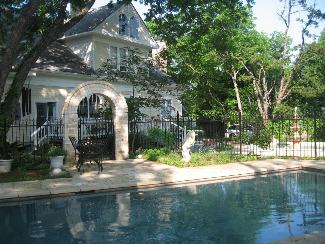 Strickland Arms Bed&Breakfast Austin Exterior foto